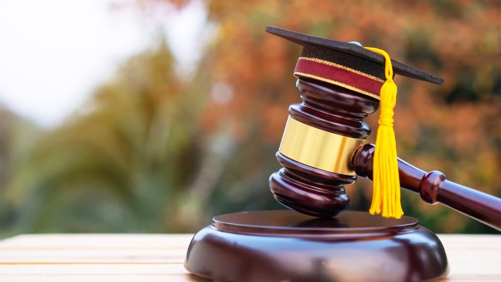 Post Thumbnail - 7 Reasons a Law Degree Makes You a Better CEO Candidate